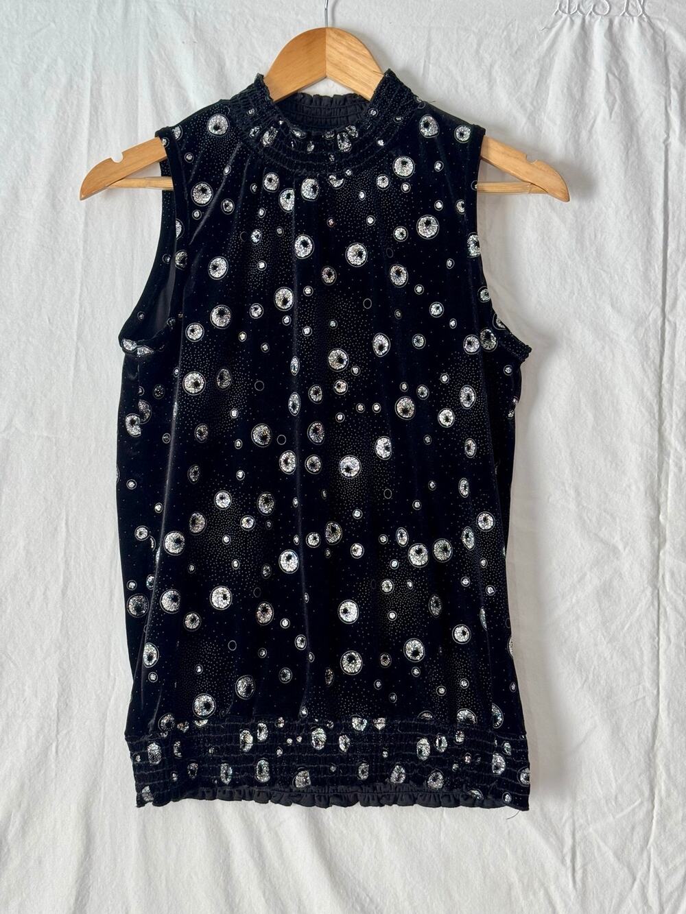 VTG Carrie Allen Black Velvet Sleeveless Top Silver Celestial Print Size L